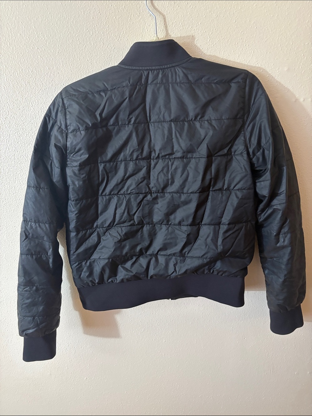 lululemon athletica Women's Black Quilted Bomber Jacket - Picture 3 of 3